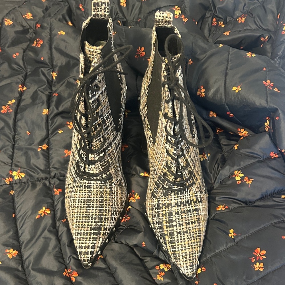 Charles By Charles David Black and White Lace Up Boots - Picture 5 of 8